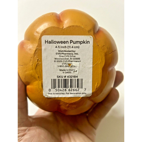 Happy Halloween Pumpkin Decor - Picture 5 of 7